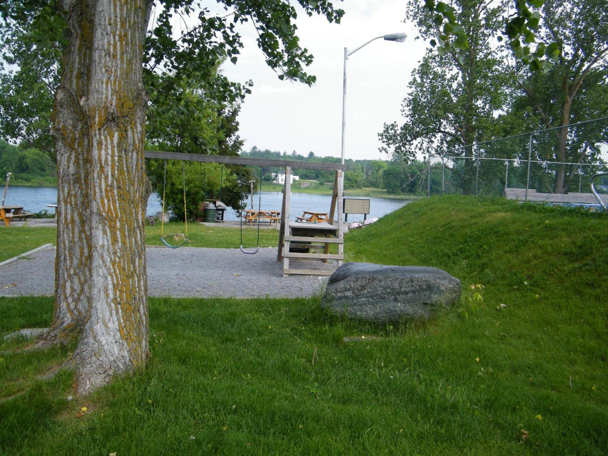 Campbellford River Inn Luaran gambar